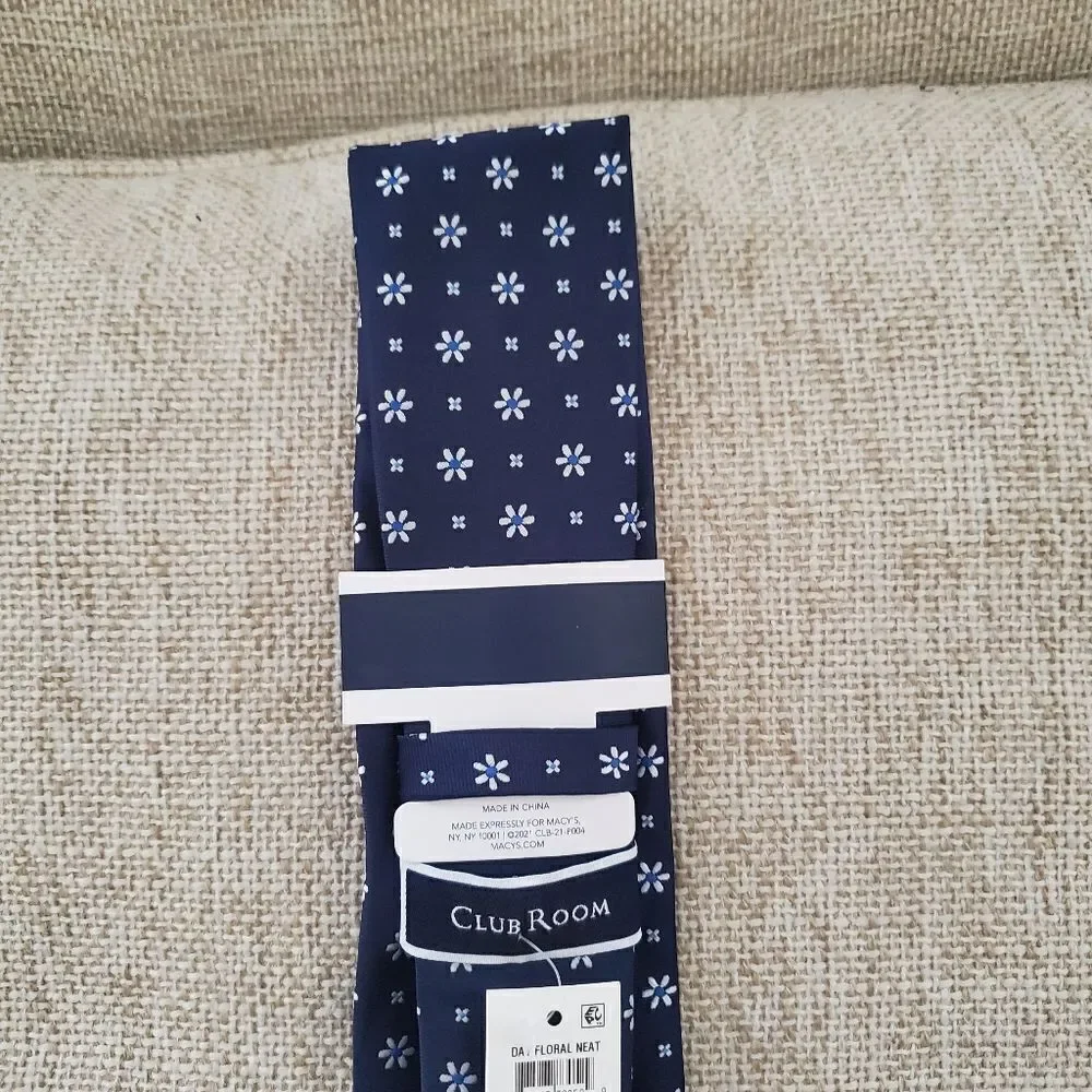 Club Room Classic Day Floral Neat Tie